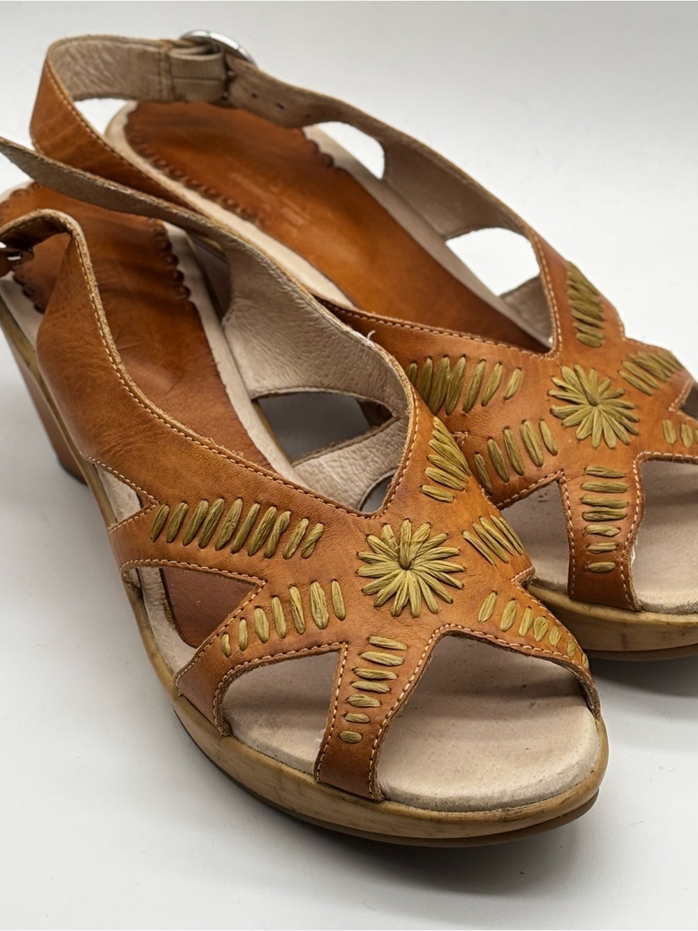 Pikolinos Leather Sandal Women 38 (7.5) Wedge Embroidered Coastal Cowgirl Boho